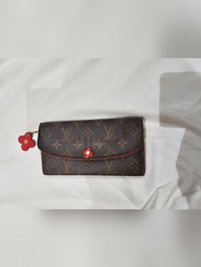 Emilie Flower Wallet